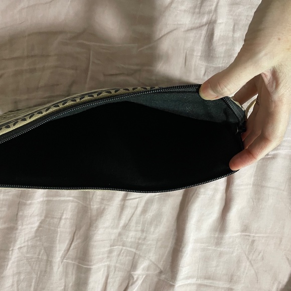 Laptop/tablet case ~12x9 - Picture 3 of 6